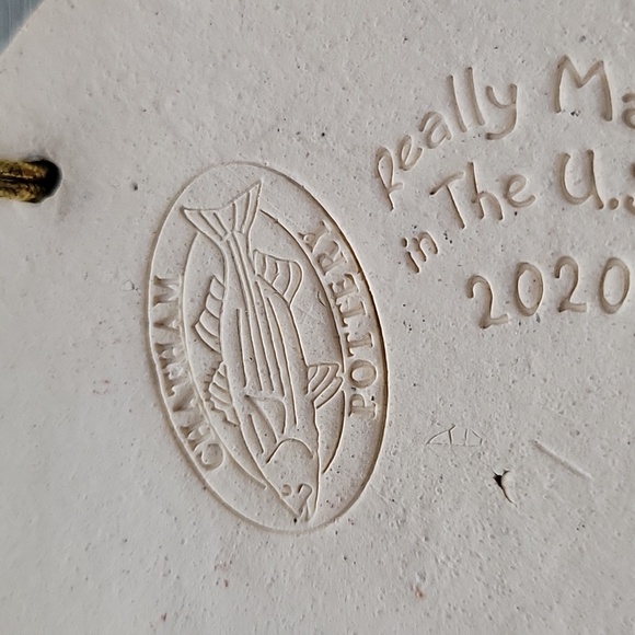 Chatham Pottery Painted Floral Ornament - Picture 4 of 5